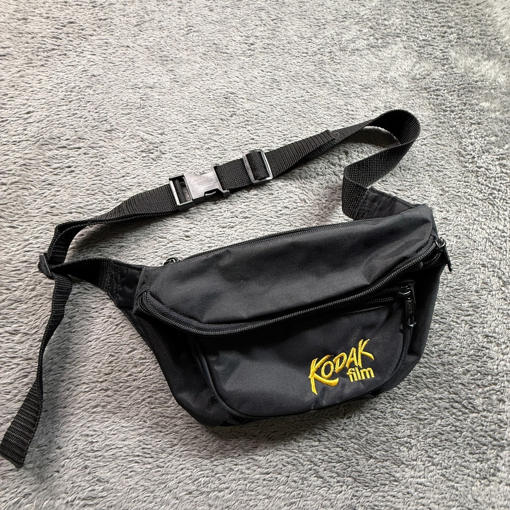 Kodak Film Retro Zip Fanny Pack 3 Compartment Black Logo Vintage Waist Pack